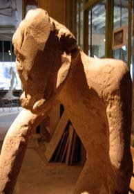 Détail d'Antigone  vue de dos