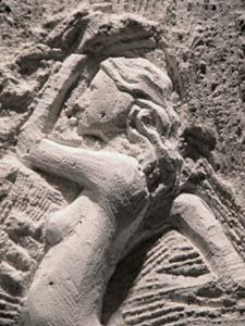 Petit bas-relief en pierre blanche