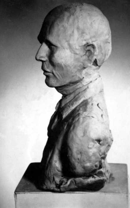 création d'un buste militaire