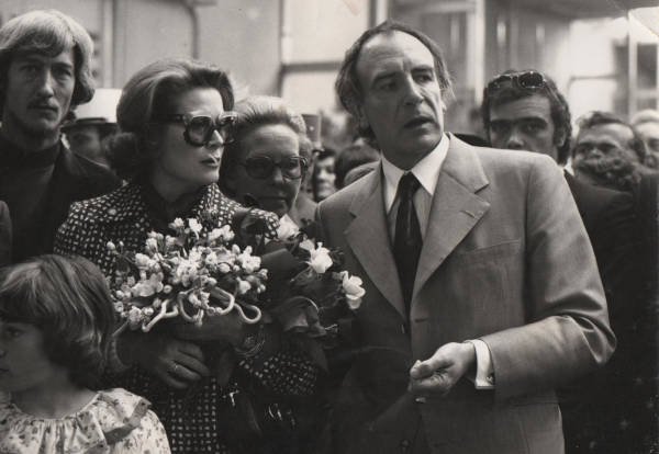 Grace de Monaco et le Sculpteur Pétrus à Caen