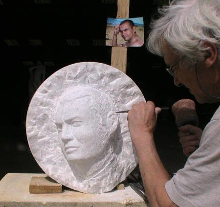 Le portrait en marbre de Jérôme Jomat