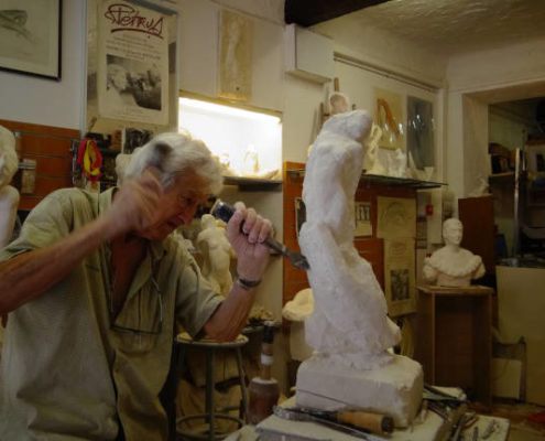 La sculpture de nu en taille directe